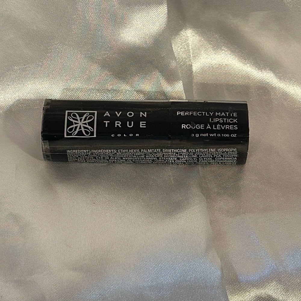 Avon True Color Matte Lipstick “Superb Wine”